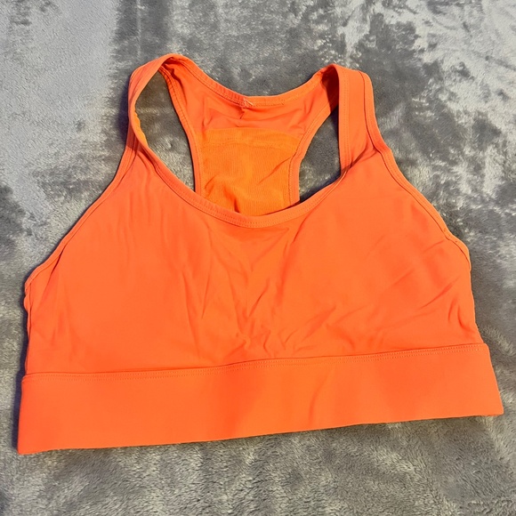Fabletics workout set - Picture 4 of 4